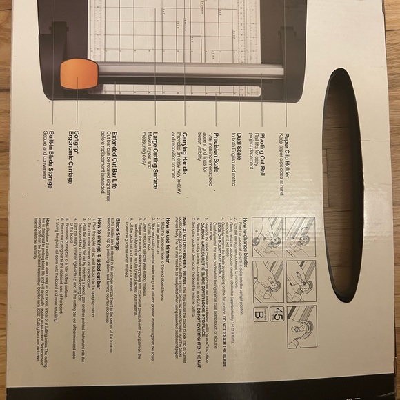 Fiskars 12" Titanium Rotary Paper Trimmer - Picture 4 of 4